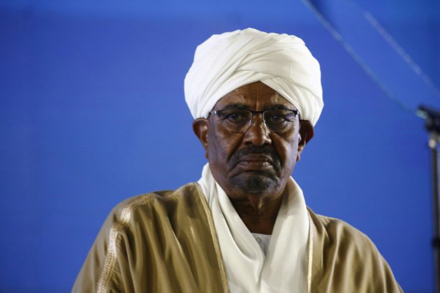 Crimes au Darfour: le Soudan dit vouloir remettre Béchir à la CPI