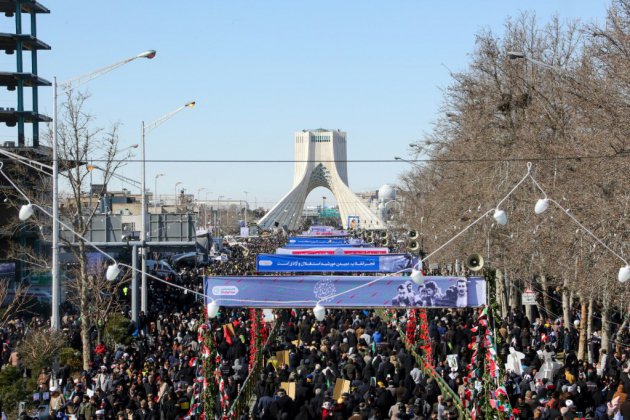 Défendre l'Iran "jusqu'au dernier souffle", une marée humaine déferle sur Téhéran