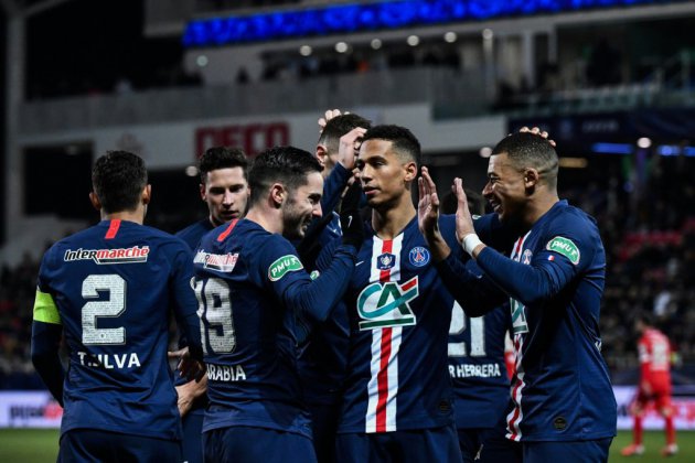 Coupe de France: le PSG gagne 6 à 1 à Dijon et file en demies
