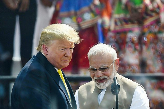 Visite de Trump en Inde: après le spectacle, les affaires reprennent