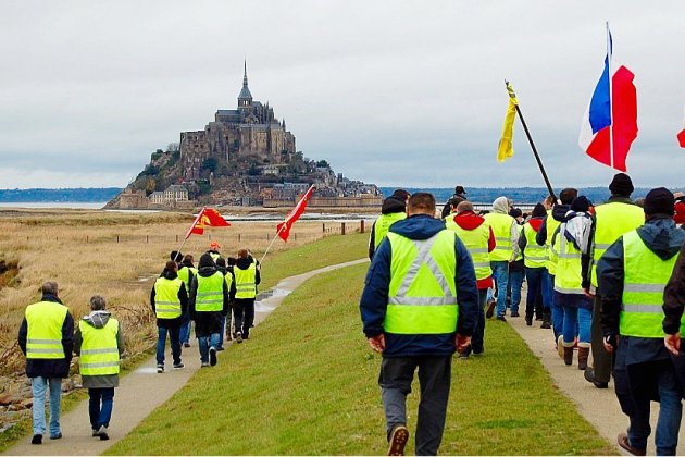 Le Mont-Saint-Michel. Recours au 49-3 : des Gilets jaunes mobilisés au Mont-Saint-Michel