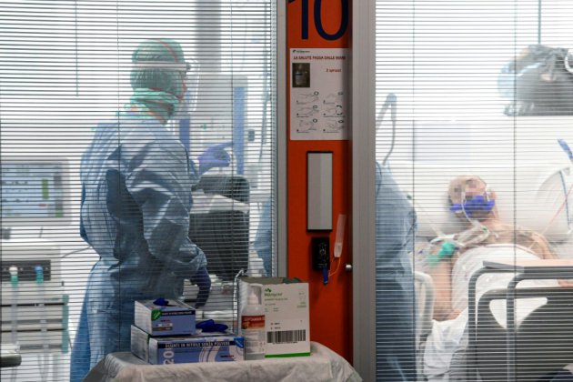 L'Europe a dépassé l'Asie en nombre de décès dus au coronavirus, selon un comptage AFP