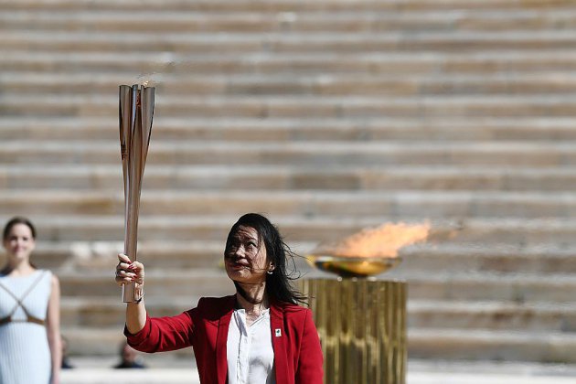 La flamme olympique arrive au Japon pour des JO en plein doute