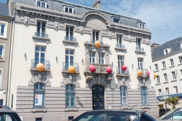 Cherbourg-en-Cotentin. Le Parapluie fabrique bénévolement des masques pour les soignants
