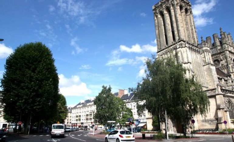 Caen : l'église Saint-Jean, qui menace de s'effondrer, fermée au public