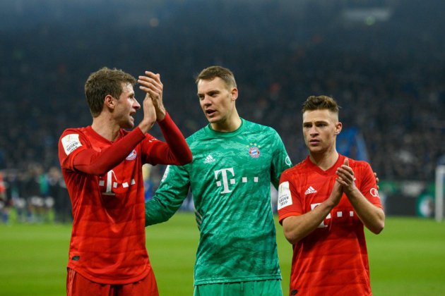 Allemagne: Le monde salue le retour du foot, les stars du Bayern reprennent
