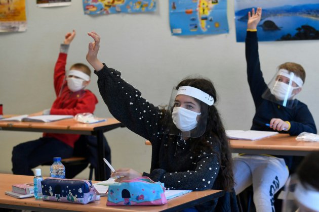 En France, retour au collège très calibré dans les "zones vertes" de l'épidémie