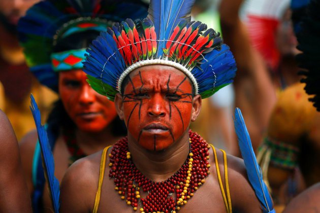 Le monde d'après: Salgado craint un "génocide" des peuples d'Amazonie