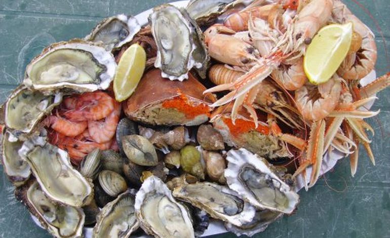 Toute la mer sur un plateau, c'est le festival coquillages et crustacés à Granville
