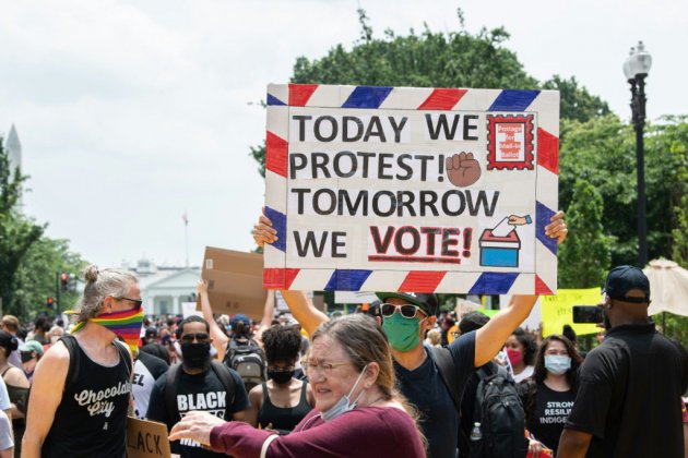 "Pas de justice, pas de paix": foule à Washington pour George Floyd
