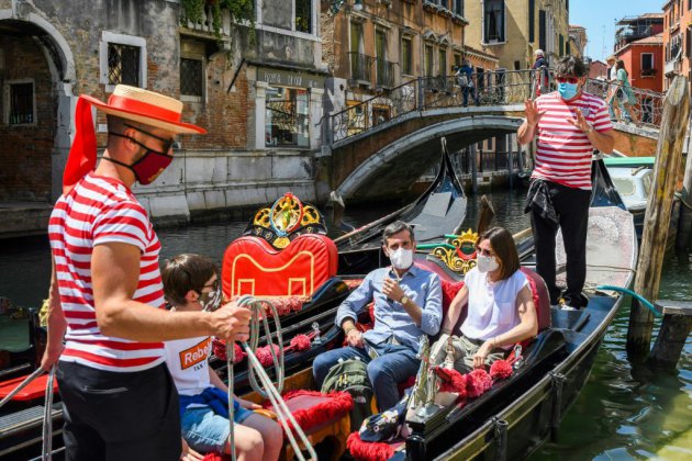 Virus: les touristes de retour à Venise