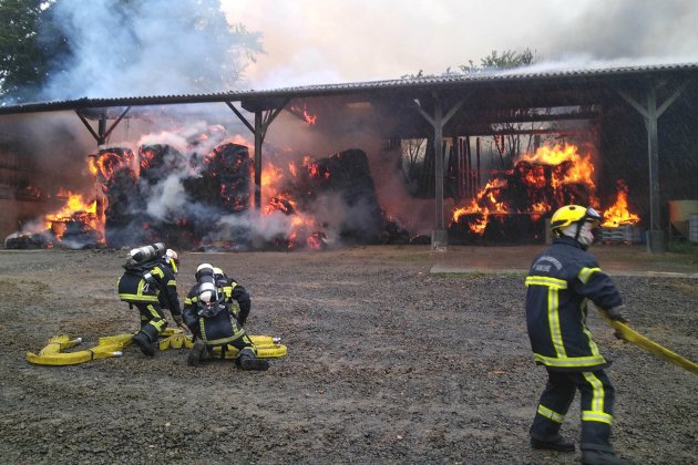 Saint-Clément-Rancoudray. Les sapeurs-pompiers mobilisés pour un feu de bâtiment agricole