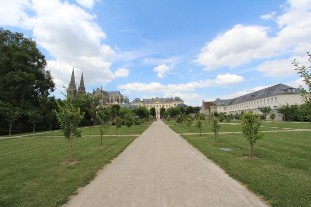 Sées. Les jardins du Palais d'Argentré : un chef-d'œuvre du XVIIIe siècle