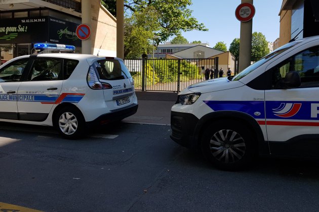 Caen. [Photos] Colis suspect quartier Saint-Jean, un homme interpellé