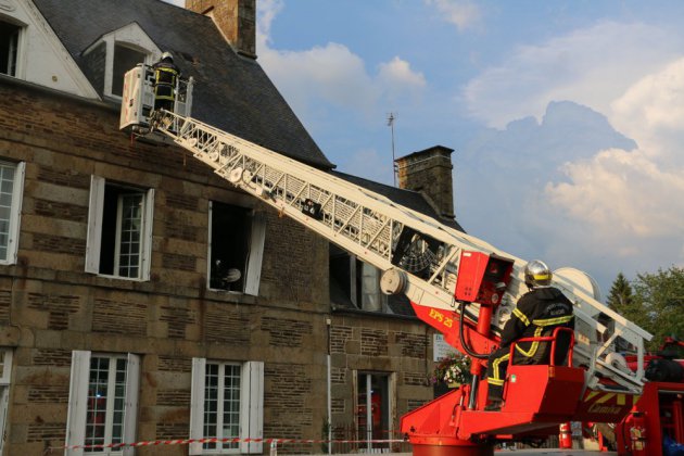 Saint-Hilaire-du-Harcouët. Un homme grièvement brûlé dans l'incendie d'un immeuble