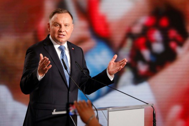Présidentielle en Pologne: le président sortant Duda en tête du 1er tour