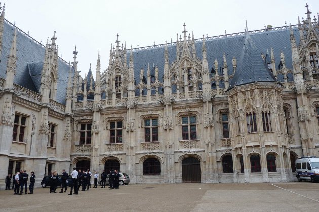 Rouen. Adoption par des couples homosexuels : une information judiciaire pour discrimination