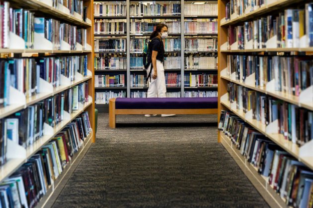 Hong Kong: des livres en faveur de la démocratie retirés des bibliothèques