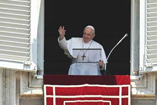 Sainte-Sophie: le pape François se dit "très affligé"