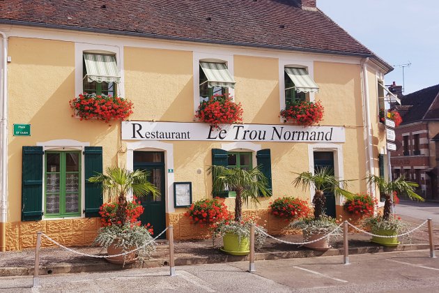 Perche ornais. SOS Village sur TF1 : le restaurant Le Trou normand cherche un acquéreur
