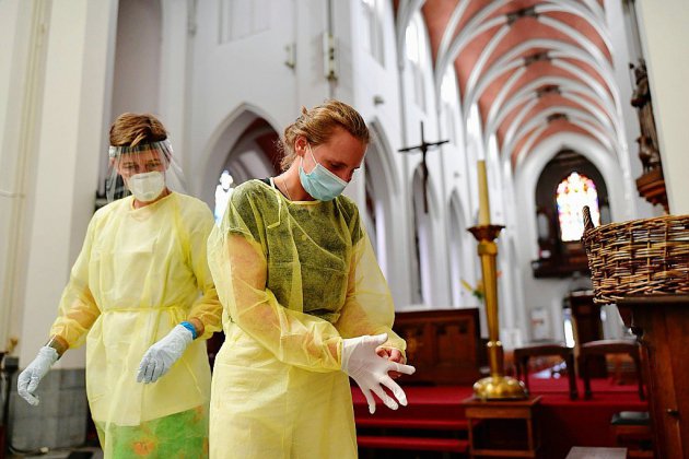 Virus : accélération inexorable de la pandémie, nouvelles restrictions sanitaires