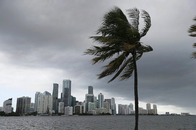 L'ouragan Isaias menace la Floride, déjà meurtrie par le Covid-19