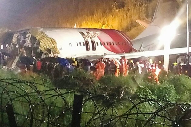 Au moins 16 tués et des dizaines de blessés dans un accident d'avion en Inde