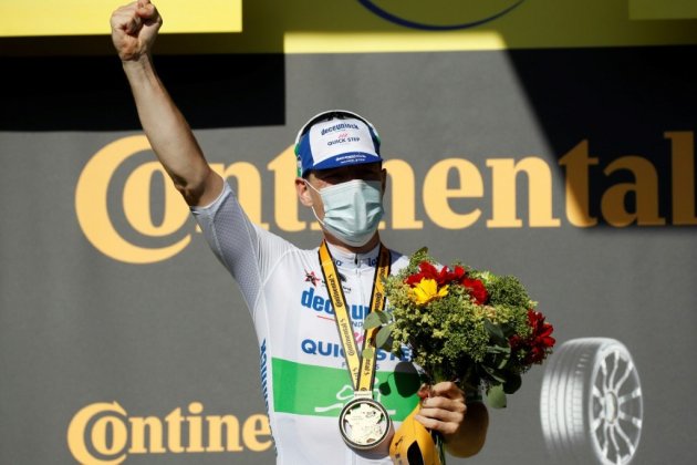 Un Irlandais gagne l'étape des îles du Tour de France privé de son directeur