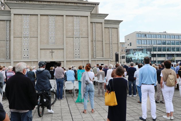 [Photos+Vidéos]. Obsèques d'Antoine Rufenacht : 500 personnes rendent hommage à l'ancien maire du Havre