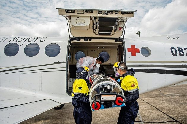 Coronavirus: l'avion-ambulance qui sauve des vies dans les contrées reculées du Pérou