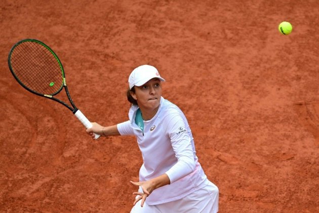 Roland-Garros: Swiatek-Kenin, face-à-face entre têtes dures