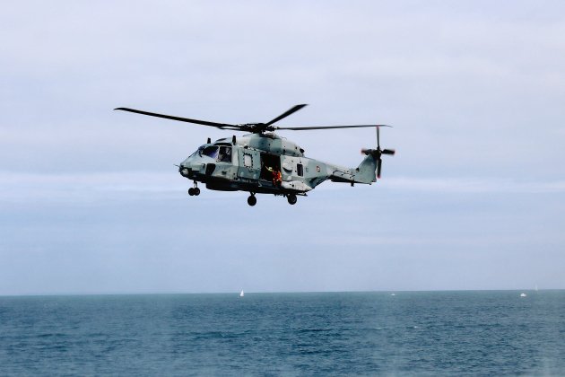 Cherbourg-en-Cotentin. Victime d'un malaise, un marin héliporté au CHU