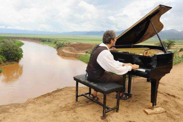 Tendance Confidences. Le pianiste nomade Marc Vella et la Clé d'Être, pour accorder la musique de la vie