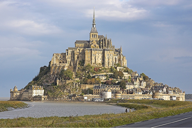 Le Mont-Saint-Michel. Reconfinement : l'abbaye entre de nouveau en sommeil