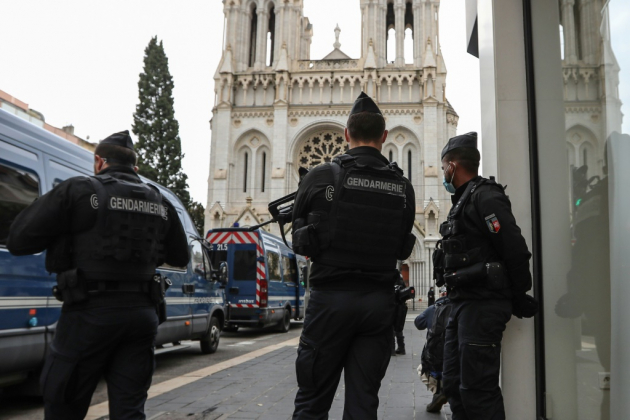Attaque de Nice: deux nouvelles interpellations, six personnes en garde à vue