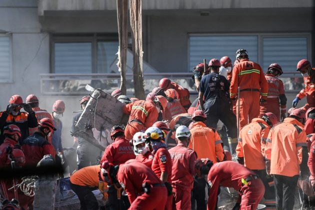 Turquie: deux enfants secourus trois jours après le séisme, le bilan monte