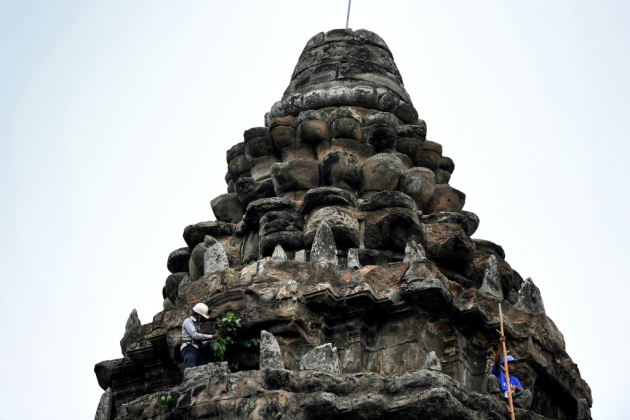 Les jardiniers-acrobates d'Angkor à la rescousse des merveilles khmères