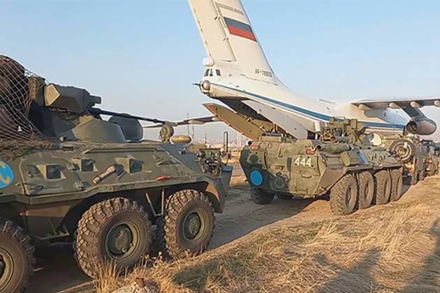 Les premières forces de la paix russes déployées dans la zone du conflit du Nagorny Karabakh