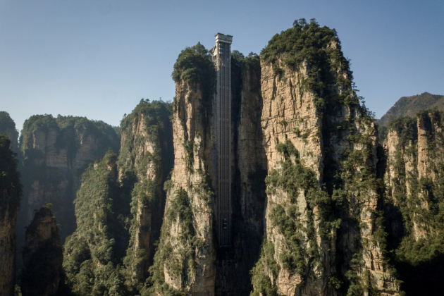 Vue sur "Avatar": en Chine, dans le plus haut ascenseur extérieur du monde