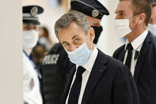 Affaire des "écoutes": Nicolas Sarkozy devant le tribunal pour corruption