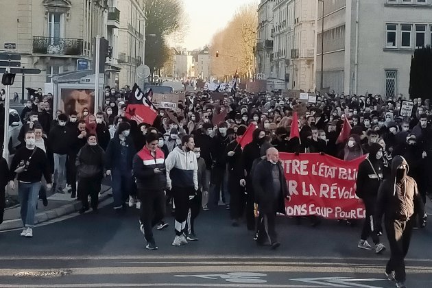[Photos] Caen. Grosse affluence pour la défense des libertés, quelques échauffourées