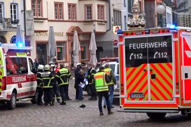 Allemagne: un "conducteur fou" fonce dans une zone piétonne, au moins deux morts