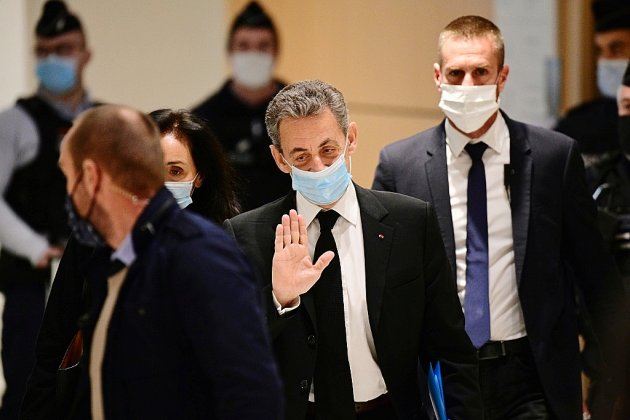 Procès des "écoutes": l'ex-président Nicolas Sarkozy à la barre