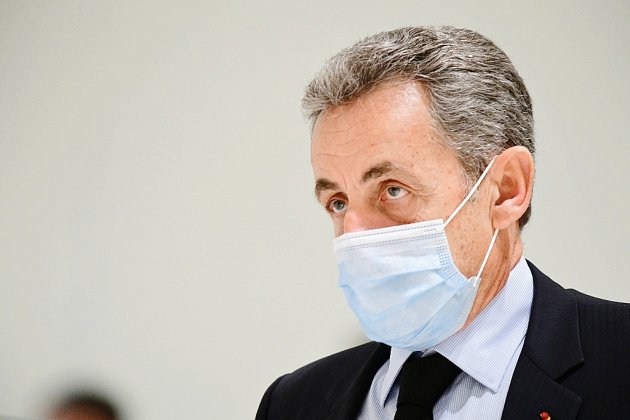 Au procès Sarkozy, la parole aux procureurs financiers