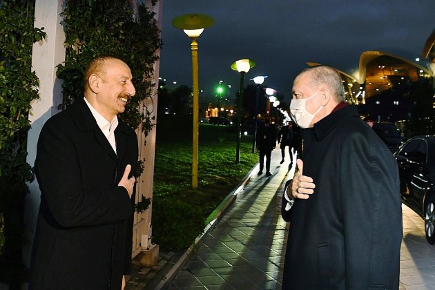 Erdogan en Azerbaïdjan pour célébrer la "glorieuse" victoire au Nagorny Karabakh