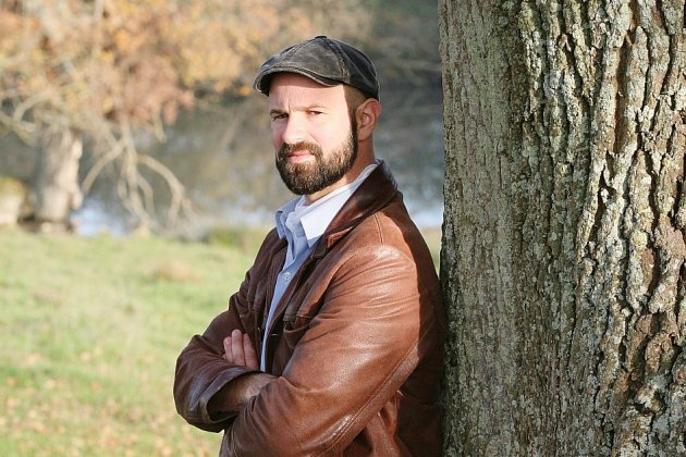 Podcast. Edouard Cortès, exilé volontaire en haut d'un arbre