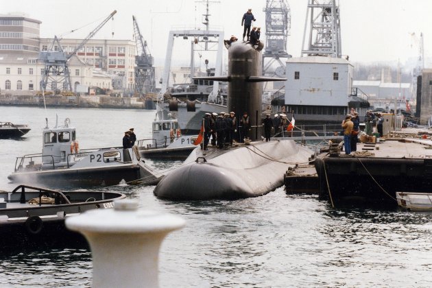 Naval. Le sous-marin La Perle arrivé à Cherbourg pour y être réparé