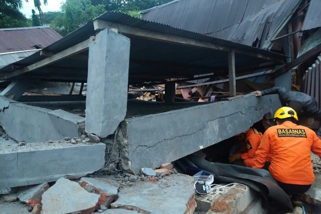 Indonésie: au moins trois morts, un hôpital effondré après un séisme