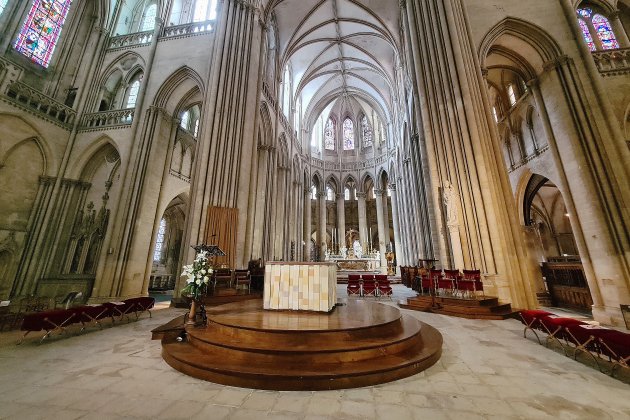 [Photos] Coutances. Un nouvel aménagement liturgique pour la cathédrale
