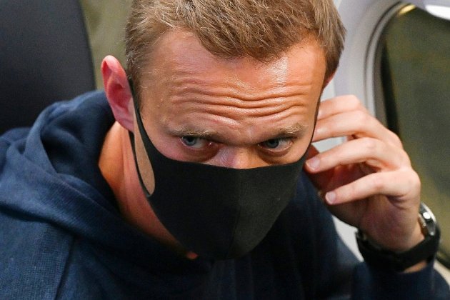 Russie: l'opposant Navalny attend en cellule de connaître son sort